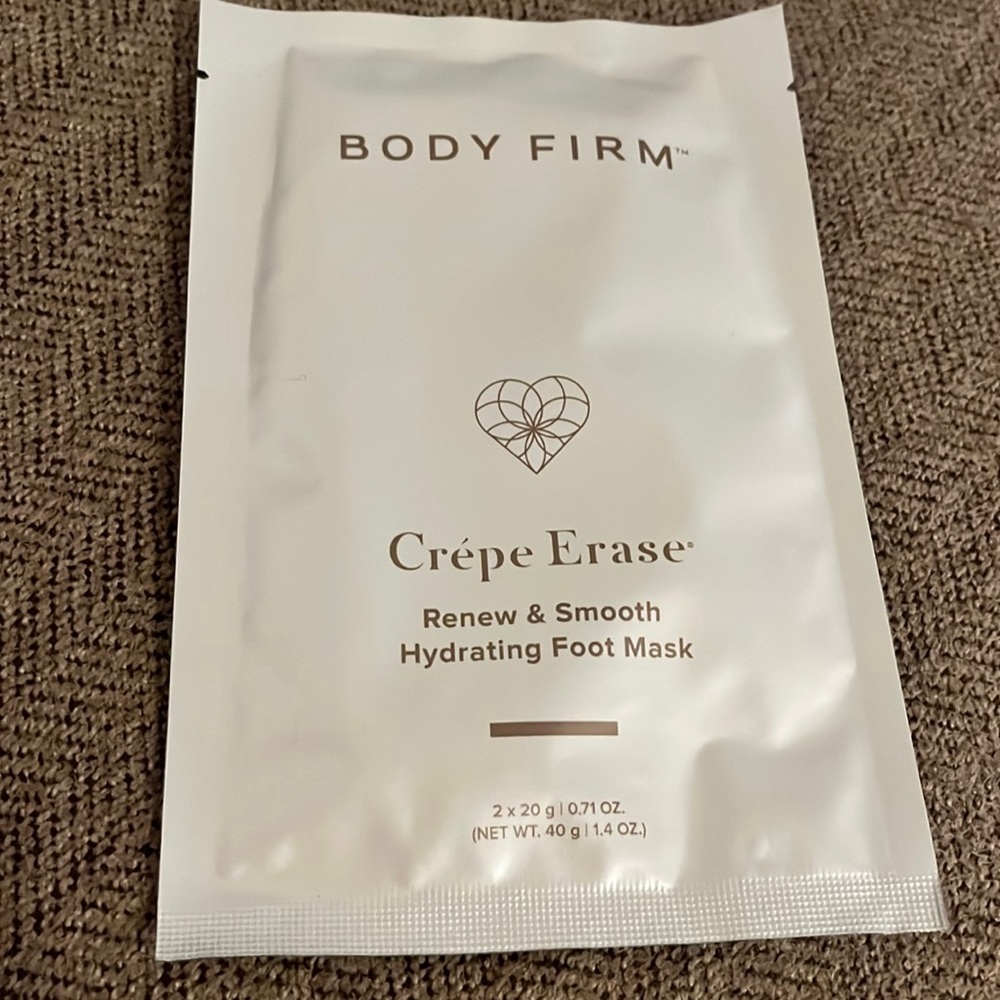 Crepe Erase -renew & smooth hydrating foot mask